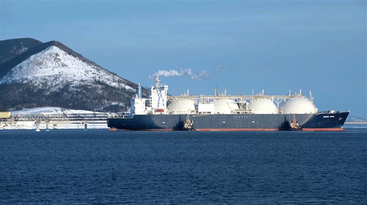 Ρωσία: Ετοιμάζεται ο ‘Σκιώδης Στόλος’ για το LNG